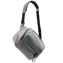 Peak Design Everyday Sling 5L camera bag