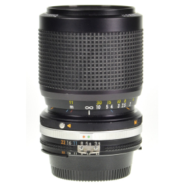 Nikon Zoom-Nikkor 35-105mm f/3.5-4.5 Ai-s