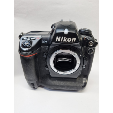 Nikon D2X * Spare part camera. Defunct