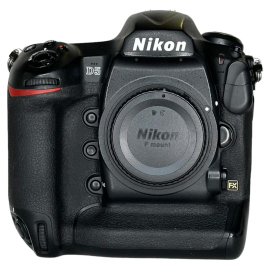 Nikon D5 camera body - Used