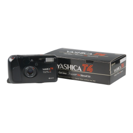 Yashica T4 kompaktikamera