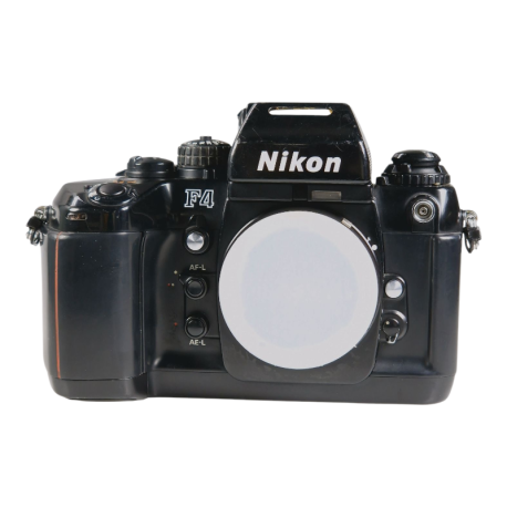 Nikon F4 järjestelmäkamera