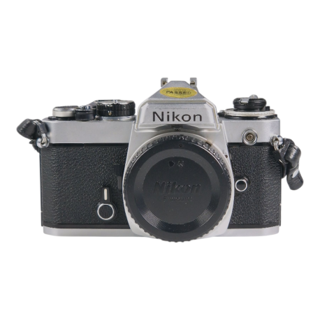 Nikon FE järjestelmäkamera