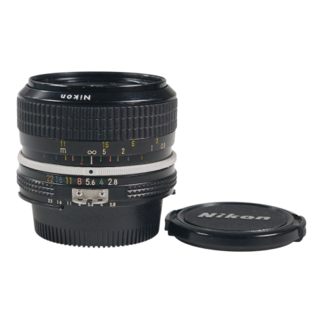 Nikon Nikkor 28mm f/2.8 Ai