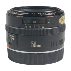 Canon EF 50mm f/1.8 normaaliobjektiivi - käytetty