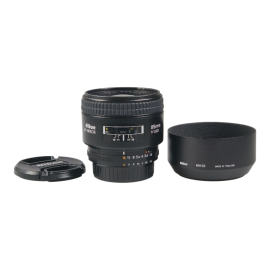 Nikon AF Nikkor 85mm f/1.8D potrettilinssi