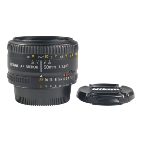 Nikon AF Nikkor 50mm f/1.8D normaaliobjektiivi