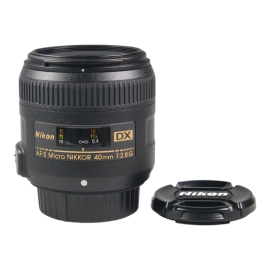 Nikon AF-S DX Micro Nikkor 40mm f/2.8G objektiivi - käytetty