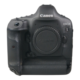Canon EOS 1DX kamerarunko - käytetty