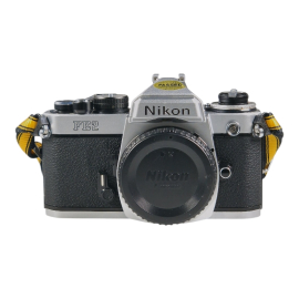 Nikon FE2 järjestelmäkamera