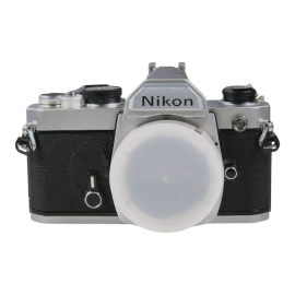 Nikon FM järjestelmäkamera