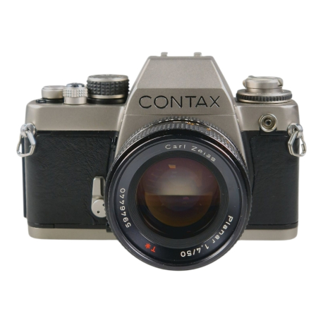 Contax S2 + Zeiss Planar 50mm f/1.4 T*