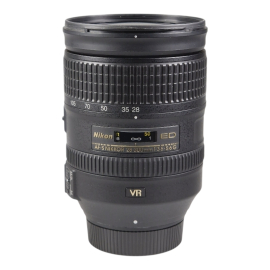Nikon AF-S Nikkor 28-300mm f/3.5-5.6G ED VR objektiivi - käytetty