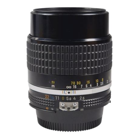 Nikon Nikkor 105mm f/2.5 Ai-s