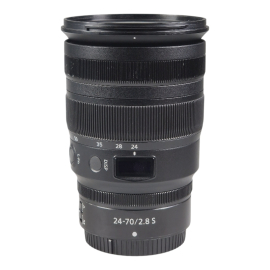 Nikon Nikkor Z 24-70mm f/2.8 S objektiivi - käytetty