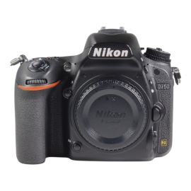 Nikon D750 kamerarunko - käytetty