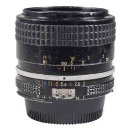 Nikon Nikkor 35mm f/2 Ai